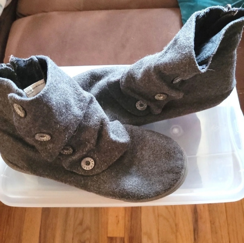 Airwalk booties
